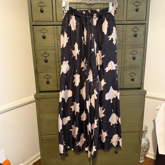 Ulla Johnson Patterned Silk Sawyer Trousers - Picture 3 of 8